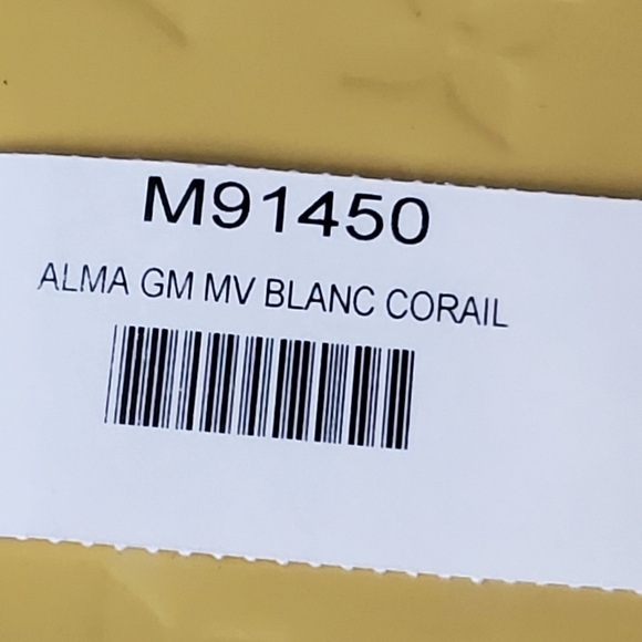 Louis Vuitton Alma GM Blanc Corail Vernis - Picture 13 of 16